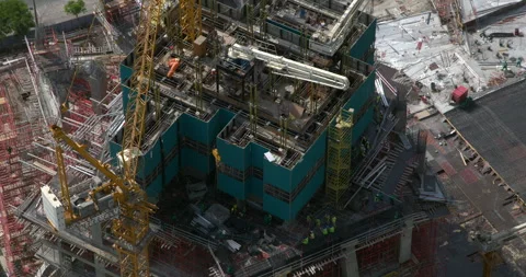 Timelapse of a Potain tower crane at a Dubai construction site 库存影片 340445726
