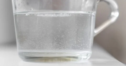 Timelapse of the process of pouring boiling water and preparing delicious tea Stock-Footage 129595290