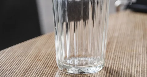 Timelapse of the process of pouring boiling water and preparing delicious tea Stock-Footage 129595557