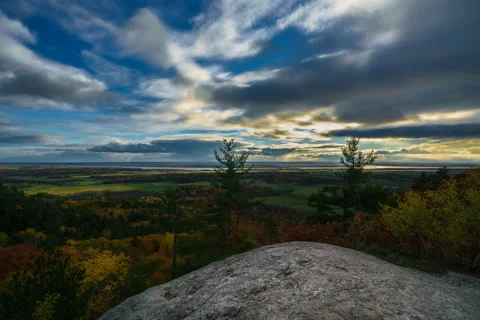 Timelapse quebec mountain over fields sunset Stock-Footage 265542764