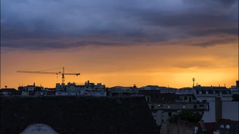 Timelapse of rain and sunset in the distance Stockbeeldmateriaal 89667955