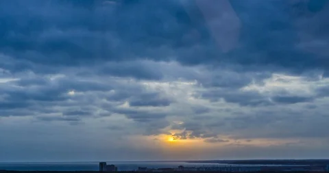 Timelapse of reality through reflection Stock-Footage 129614181