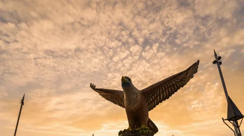 Timelapse Reverse Sunrise Eagle Statue Langkawi  스톡 동영상 33898523