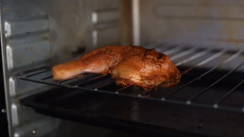 [Timelapse] Roasted Chicken in oven Stock Footage