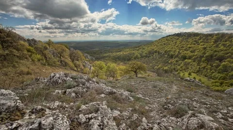 Timelapse with rocks and forest Video stock 67582520