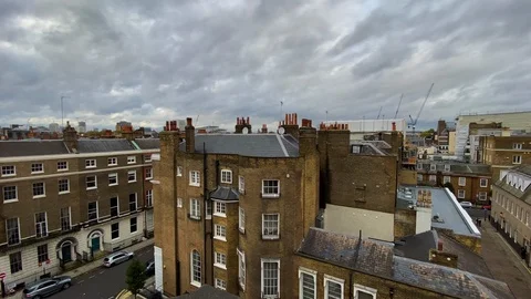 Timelapse of rolling clouds on an overcast day in Central London Video stock 123434966