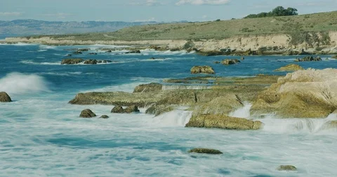 Timelapse of rugged coastline view from the bluffs at Montana de Oro State Park, Stock Footage 99146457