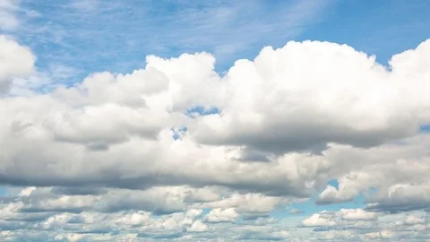 Timelapse of the running clouds. Vídeos de archivo 78725650