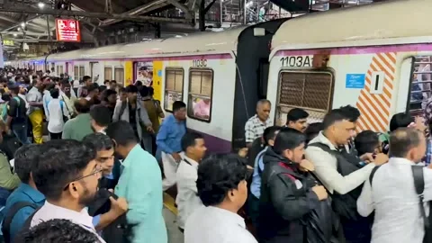 Timelapse of rush hour in the Railway platform. 4K Stock Footage 248613967
