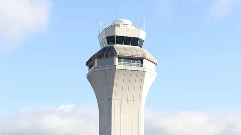 Timelapse sequence of an air traffic control tower. Stock-Footage 118495473