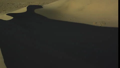 Timelapse of Shadows Over Sand Dunes Vidéo 266479978