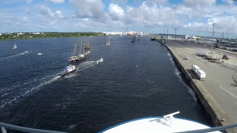 Timelapse ship outbound a port Stock Footage 89935164