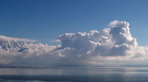 Timelapse shot of flufly cloud formations in Utah. Stock Footage 52327728