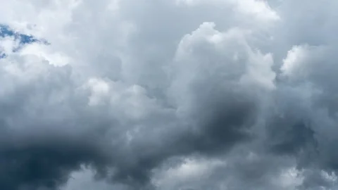 Timelapse Sky and black cloud. Dark grey storm clouds. Dramatic sky. lighti.. Video stock 345941252
