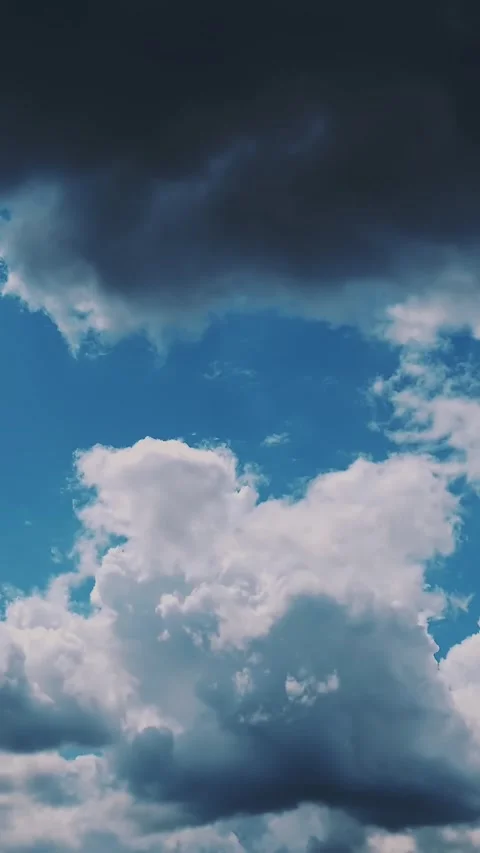 Timelapse, the sky before a thunderstorm. thunder clouds are running, gathering Stock Footage 322980985