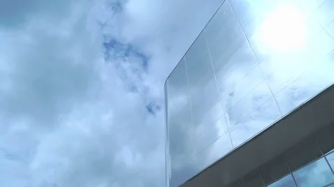 Timelapse of skyscraper with reflective surface Stock Footage 77222591