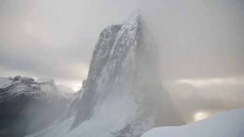 Timelapse of Snowy Segla Peak in Norway 스톡 동영상 308728286