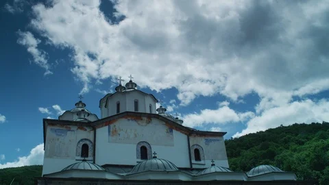 Timelapse of some clouds moving over an orthodox church Video stock 93682832