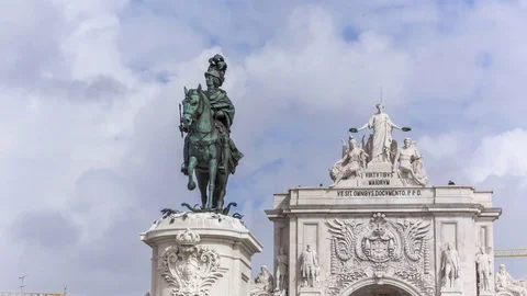 Timelapse of Statue of King Jose I at  Commerce Square. Lisbon, Portugal 스톡 동영상 78518076
