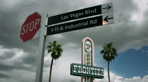 Timelapse Stop sign Stock-Footage 11604511