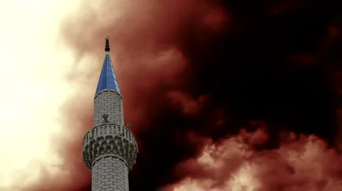 Timelapse storm clouds behind Turkish mosque  Vídeo Stock 994420