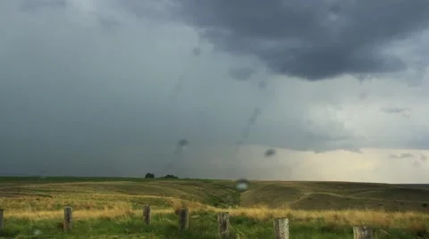 Timelapse of Storm Clouds Rolling Across the Alberta Prairies 스톡 동영상 40614092