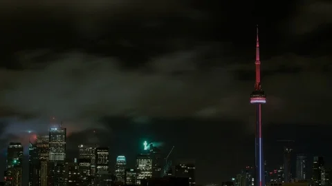 Timelapse of a stormy cloudy night in Toronto with lightning visible Video stock 104891185