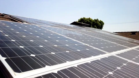 Timelapse of Sun Shining on clean solar pannels. Stock Footage 111354563