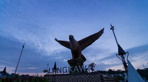 Timelapse Sunrise Eagle Statue Langkawi  Stock-Footage 33898018