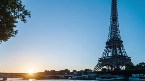 Timelapse Sunrise with Eiffel Tower and the Seine river in Paris, France Stock Footage 76414426