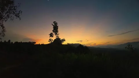 Timelapse of Sunrise Over Mountain Landscape Video stock 290215366