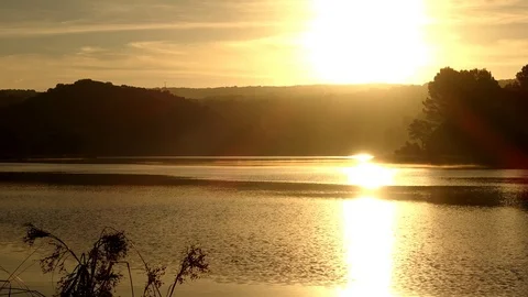 Timelapse of a sunrise in the ruidera lagoons Video stock 101695103