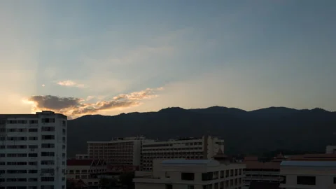 Timelapse sunset behind mountains in Chiang Mai, Thailand 스톡 동영상 228440208