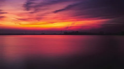 Timelapse at sunset with blurry water 库存影片 229668847