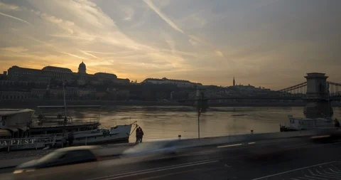 Timelapse of sunset in Budapest with Buda Castle and Chain Bridge in view Stock Footage 105538459