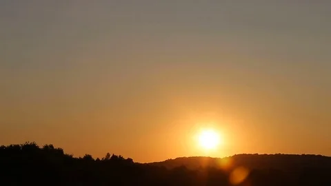 Timelapse sunset on clean red sky Stock Footage 79527370