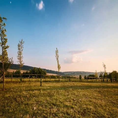 Timelapse of the sunset in the countryside 動画素材 69394691