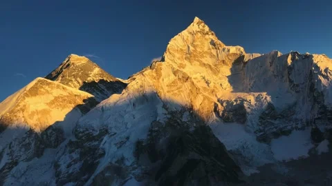 Timelapse of Sunset of Mt. Everest from Kala Patthar, Nepalese Himalayas 動画素材 233483564