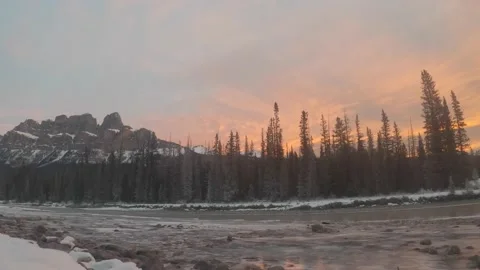 Timelapse: Sunset over Castle Mountain Stock-Footage 154294933