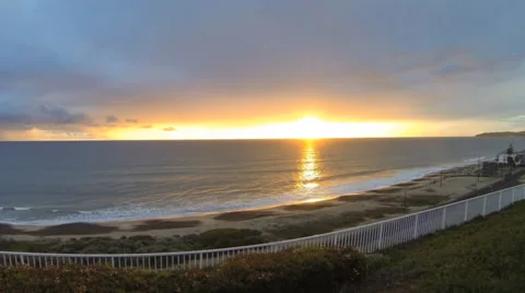 Timelapse Sunset Over The Pacific Ocean with Rainstorm 库存影片 47522254