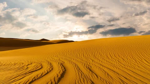 Timelapse of sunset over the sand dunes in the desert. Rub' al Khali desert Stock Footage 267945594