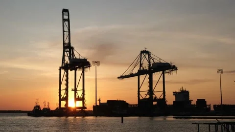 Timelapse sunset in Port Klang Stock Footage 194843510