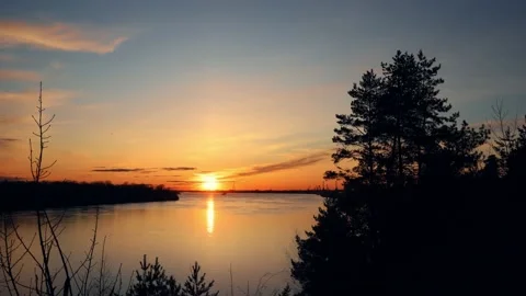 Timelapse of the sunset on the river. 4k Video stock 187143499