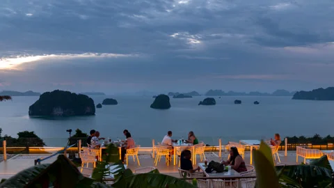 Timelapse sunset, visitor having dinner at Kaothong Hill restaurant. Stock Footage 249939529