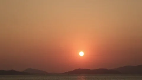 Timelapse of sunset with wide lens - 4k Stock Footage 287895203