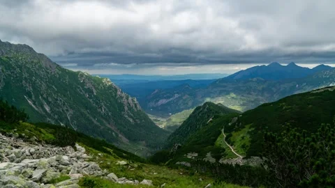 Timelapse of Tatra Mountains with Clouds and Skyline in Summer Video stock 280441330