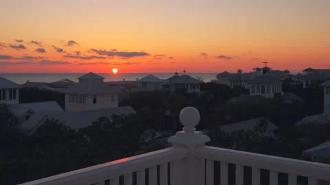 Timelapse time lapse of colorful sunset by ocean sea at Seaside, Florida Stock-Footage 154183487