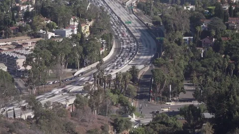 Timelapse of traffic on 101 freeway, as seen from mulholland dr Stock Footage 84187403