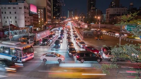 Timelapse of traffic at night view Ed Koch Queensboro 59th Street Bridge. Video stock 84001064