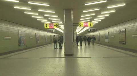 Timelapse of underground train Video stock 1084270